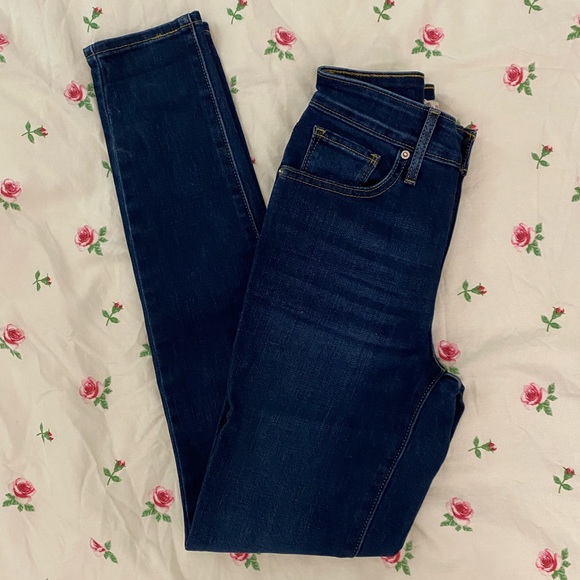 NWOT Levi’s 721 high rise skinny - Picture 4 of 4